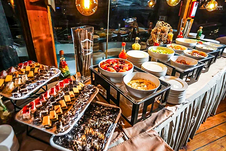 dhow cruise dinner dubai