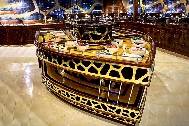 vip dhow cruise dinner