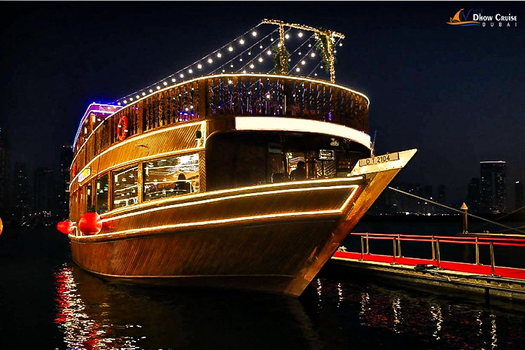 premium new year dinner cruise dubai marina